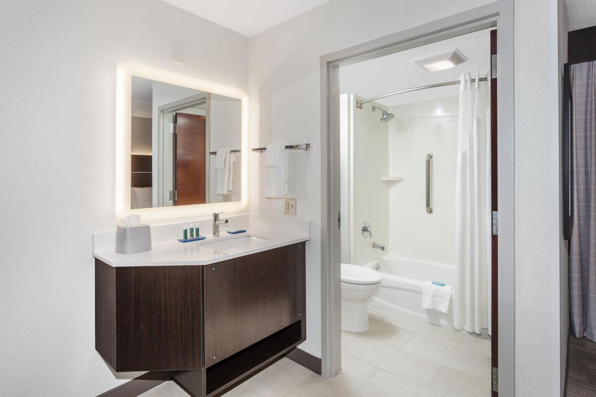 Holiday Inn Express South Portland By Ihg Bagian luar foto