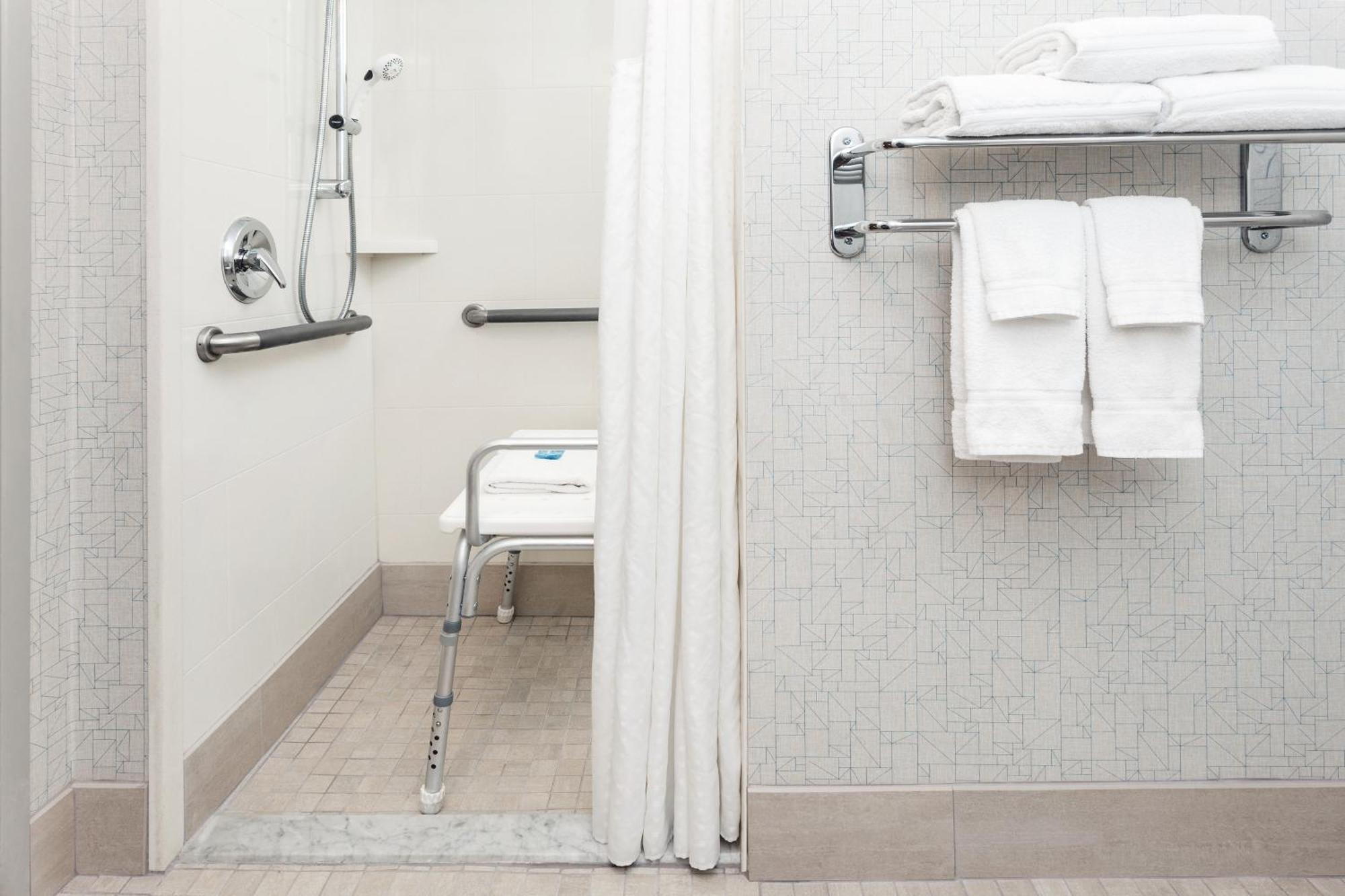 Holiday Inn Express South Portland By Ihg Bagian luar foto